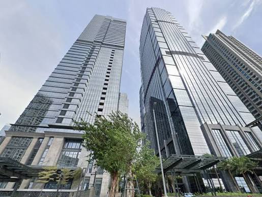 Office Tower: Simbol Kemajuan dan Prestise Bisnis Modern